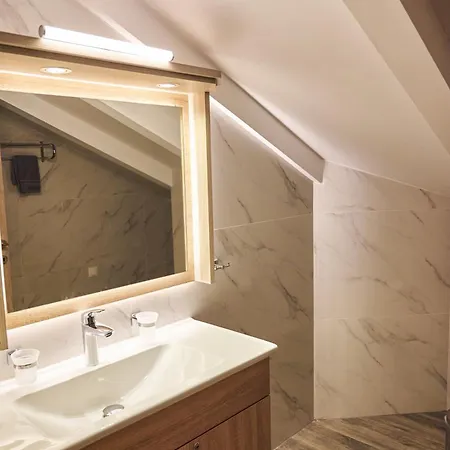 Lejlighedshotel Famissi Sofita 9 3*
