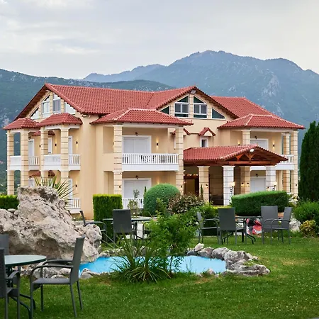 Lejlighedshotel Famissi Sofita 9 3*